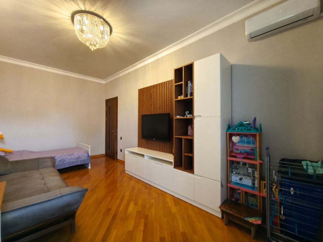 Satılır 4 otaqlı yeni tikili 180 m² — Mənzil, Bakı (8)
