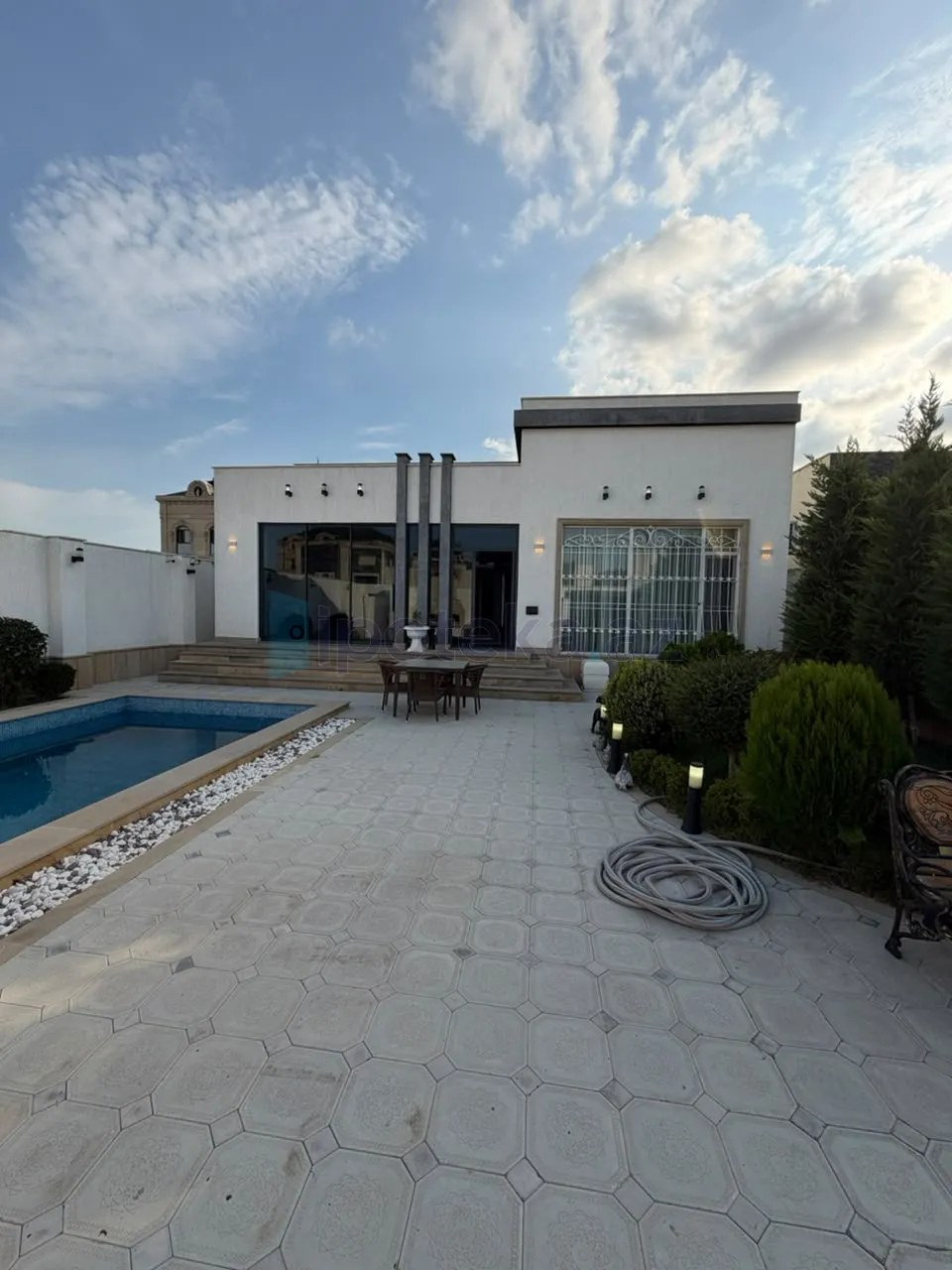 Satılır: 4 Otaq, Bağlar, Xəzər r., Şüvəlan q., 160.00 m² — Torpaq, Şüvəlan