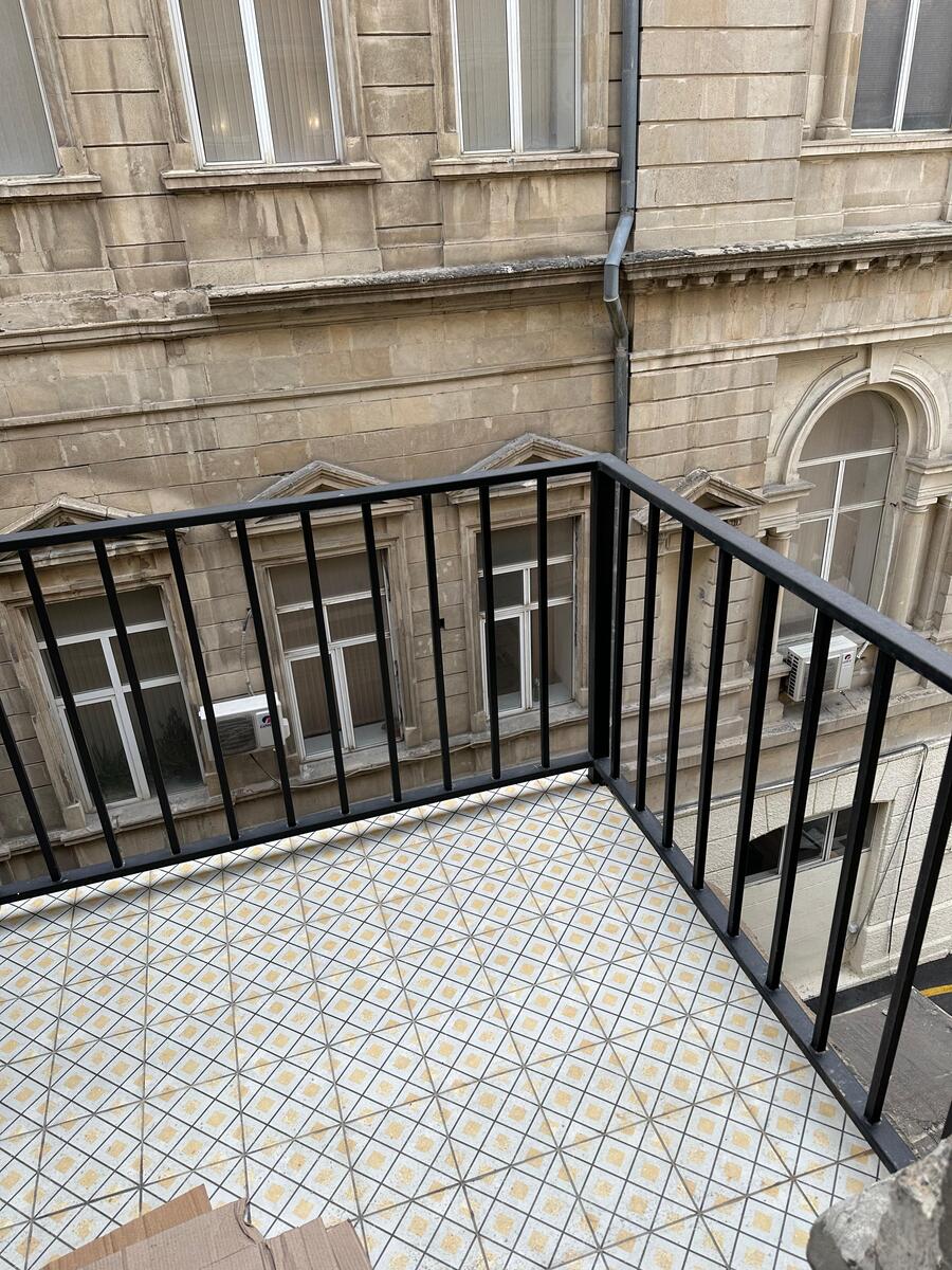 Satılır 2 otaqlı köhnə tikili 41 m² — Mənzil, Bakı (9)