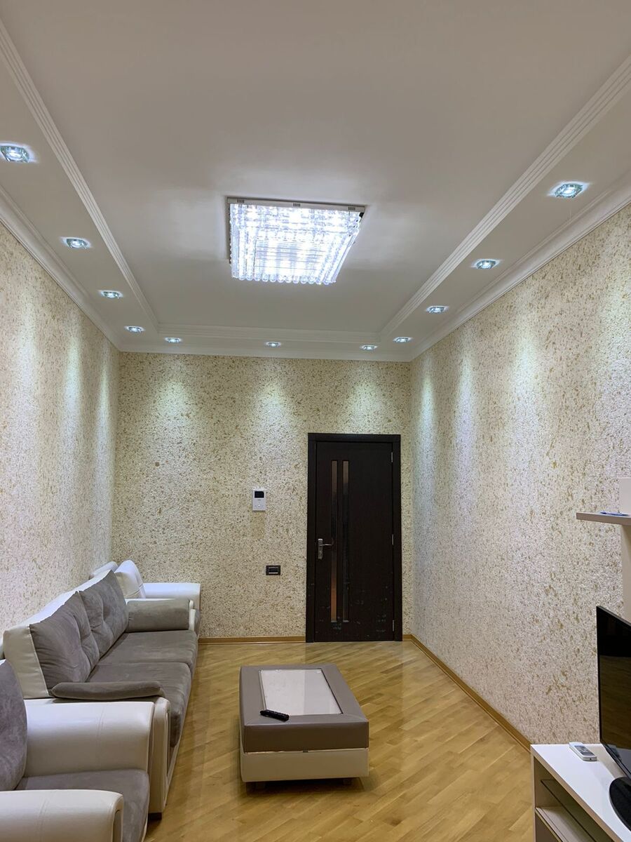 Satılır 2 otaqlı köhnə tikili 60 m² — Mənzil, Bakı