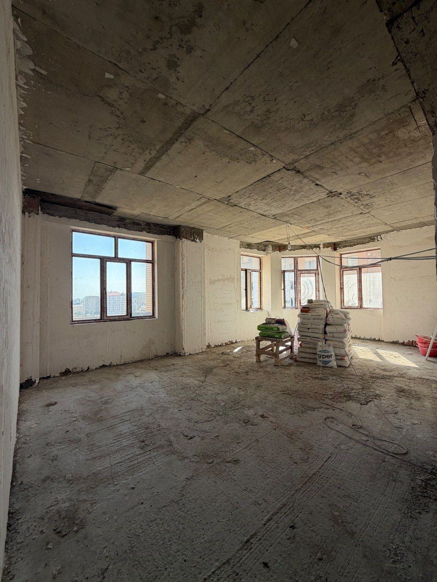Satılır 4 otaqlı yeni tikili 220 m² — Mənzil, Bakı (3)