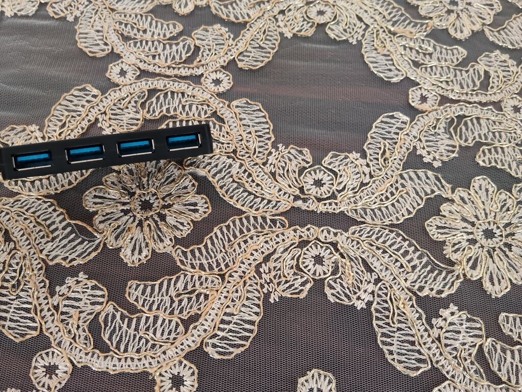 USB 3.0 Hub – 4 portlu - 1 giriş: Usb-a 3.0 (mavi konnektorlu) — Noutbuk aksesuarları, Bakı