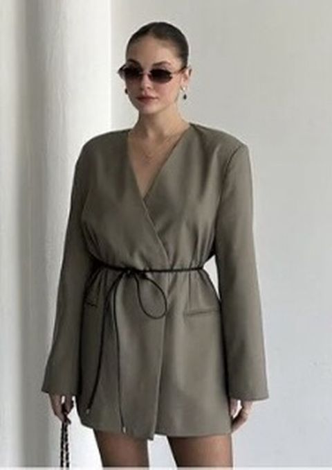 Zərif qadın üst geyimi – kəmərli blazer/pencek - Rəng: zeytun-boz — Qobu