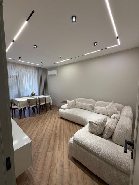 Satılır 3 otaqlı köhnə tikili 90 m² — Bakı