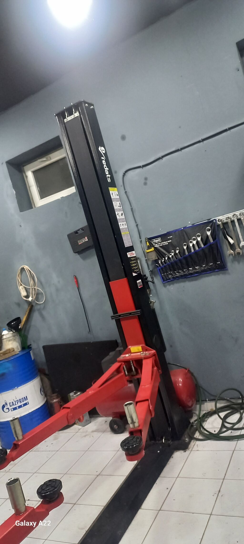 Redats L-205 avtomobil qaldırıcısı - Tip: Tək sütunlu — Avtoxidmət üçün, Bakı (2)