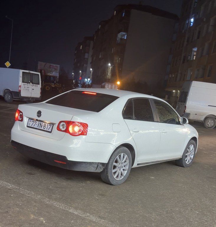 Volkswagen Jetta, 1.6 L, 2008 il, 330 000 km 77-XN-817 — Avtomobillər, Bakı (6)