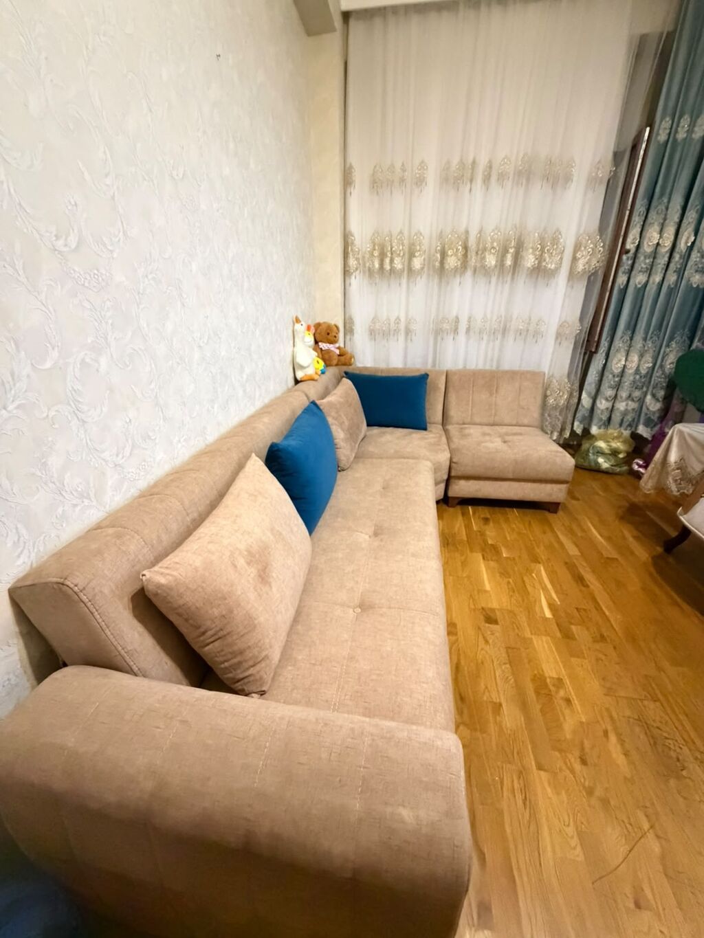Divan acilan ve bazali 150×250 Problemi yoxdur.Qiymet 300 azn Unvan — Divanlər, Sumqayıt (3)