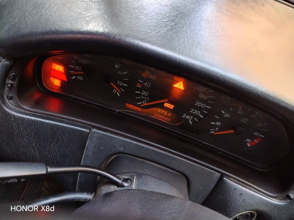 Mercedes E 240, 2.4 L, 1998 il, 380 000 km 77-FJ-085 — Avtomobillər, Bakı (9)