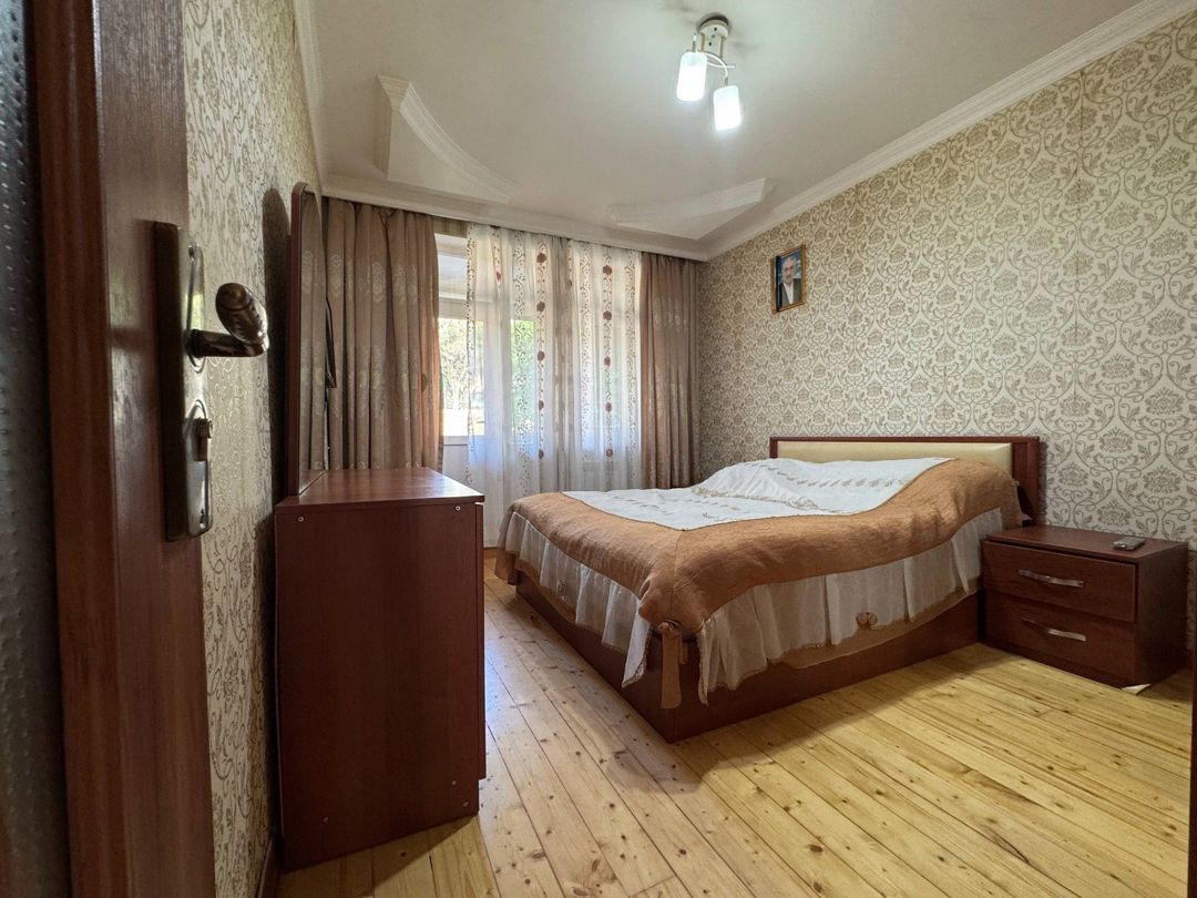 Satılır 4 otaqlı köhnə tikili 115 m² — Mənzil, Bakı (2)