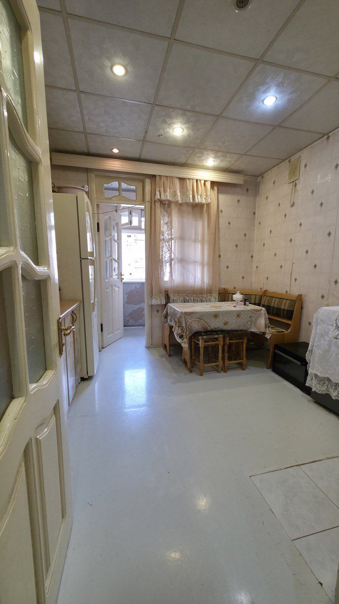 Satılır 2 otaqlı köhnə tikili 60 m² — Mənzil, Bakı (5)