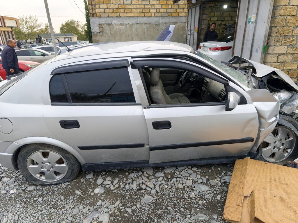 Opel Astra, 1.8 L, 1998 il, 450 000 km — Avtomobillər, Qəbələ (3)