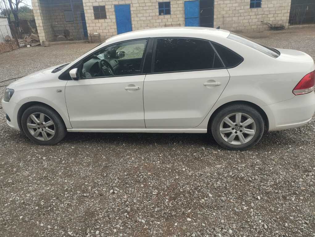 Volkswagen Polo, 1.6 L, 2013 il, 175 100 km — Avtomobillər, Sumqayıt (7)