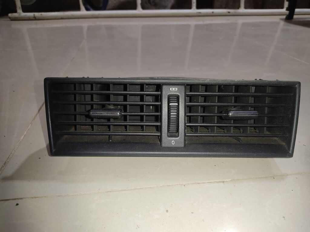 Mərkəzi salon üçün avtomobil havalandırma deflektoru (torpedo ortası) — Salon detalları, Bakı (3)