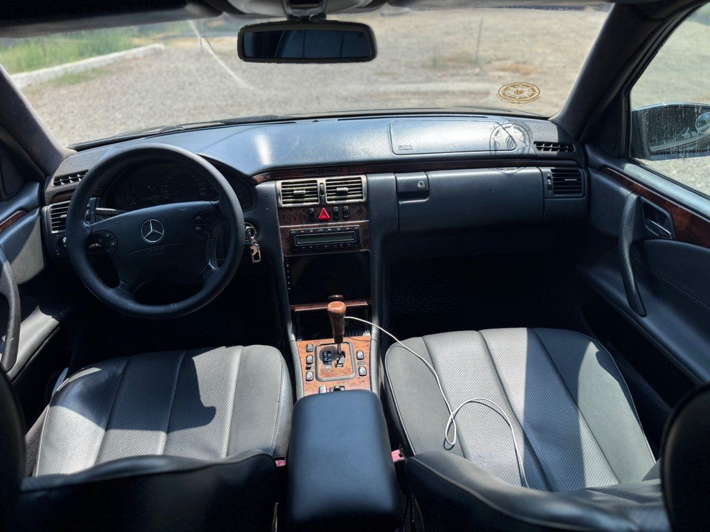 Mercedes E 200, 2.2 L, 2001 il, 386 256 km — Avtomobillər, Bakı (12)