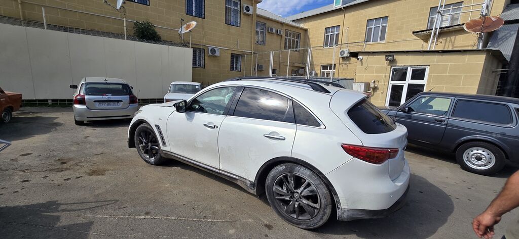 Infiniti FX35: 3.5 l 2012 il 249800 km Krossover — Avtomobillər, Ağcabədi (2)