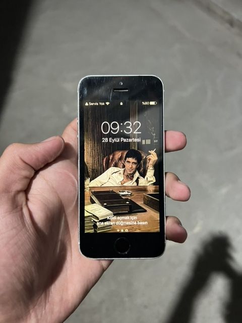 IPhone 5s, 16 GB, White Titanium, Barmaq izi — Digah