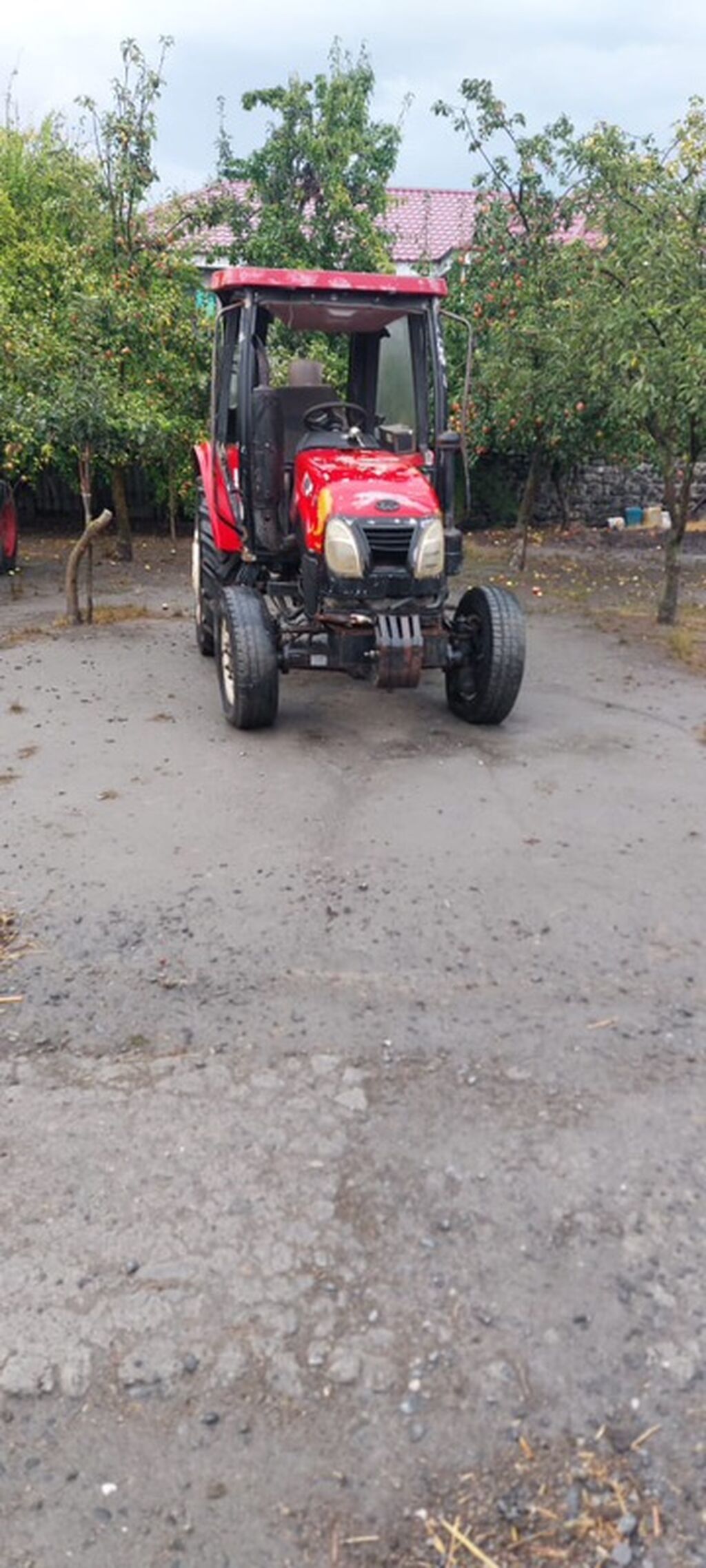 YTO mini traktor – kabinli, 4 təkərli, arxa asqı sistemi və PTO çıxışı — Traktorlar, Qax