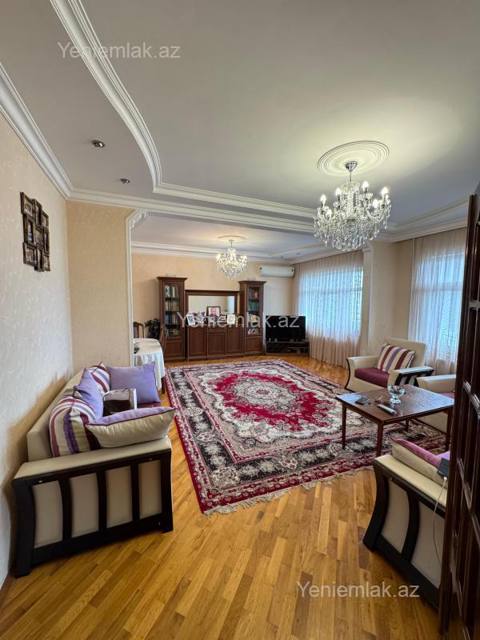 Satılır 5 otaqlı Bina evi menzil (Köhnə tikili), 130 m², Xətai rayonu — Dürdanə — Apartment