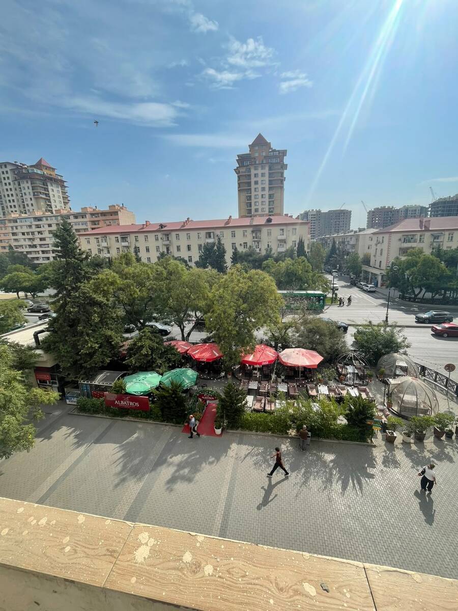 Satılır 2 otaqlı köhnə tikili 55 m² — Mənzil, Bakı (2)