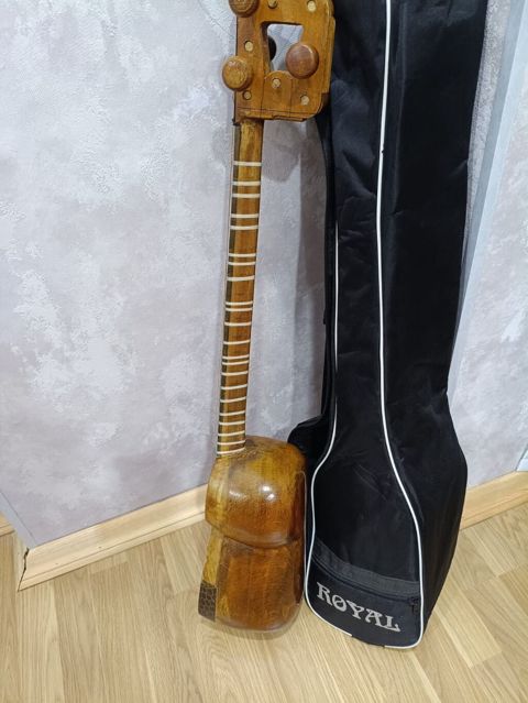 Tar musiqi aləti + yumşaq futlyar - Korpus: klassik armud formalı — Bakı