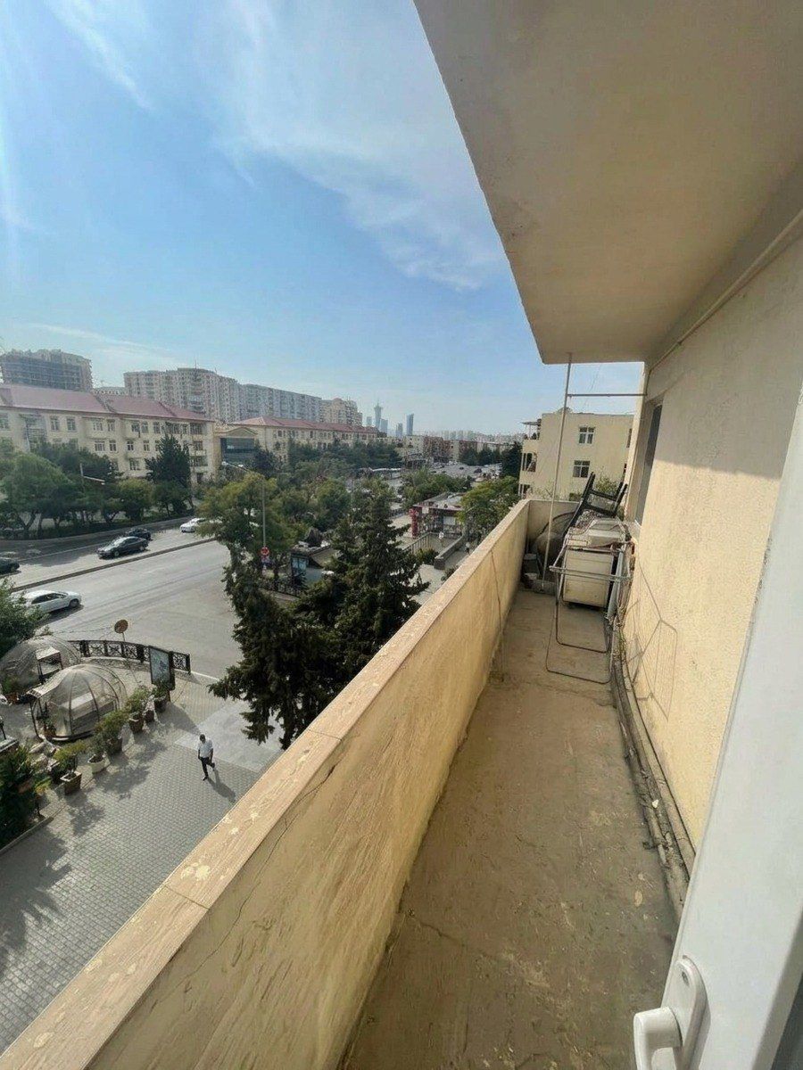 Satılır 2 otaqlı köhnə tikili 55 m² — Mənzil, Bakı (3)