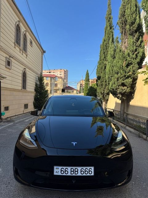 Tesla Model Y, 75 kWh, 2024 il, 50 000 km — Bakı
