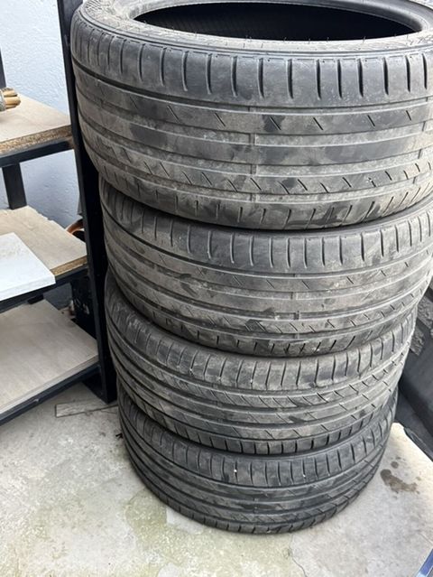 Kumho avtomobil şinləri dəsti - Brend: Kumho - Model/seriya üzərində — Bakı