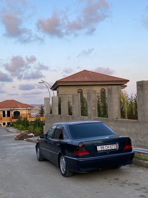 Mercedes C 200, 2.0 L, 1995 il, 300 460 km 88-CH-672 — Avtomobillər, Bakı (2)