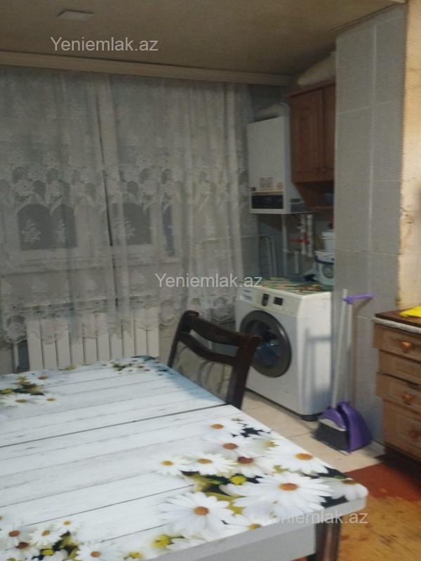 Satılır 3 otaqlı Bina evi menzil (Köhnə tikili), 70 m², 10-cu mikrorayon — Mənzil, Sumqayıt (11)