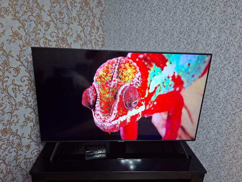 127sm 4K Samsung Smart TV – böyük ekranlı, nazik çərçivəli model — Televizorlar, Bakı (3)