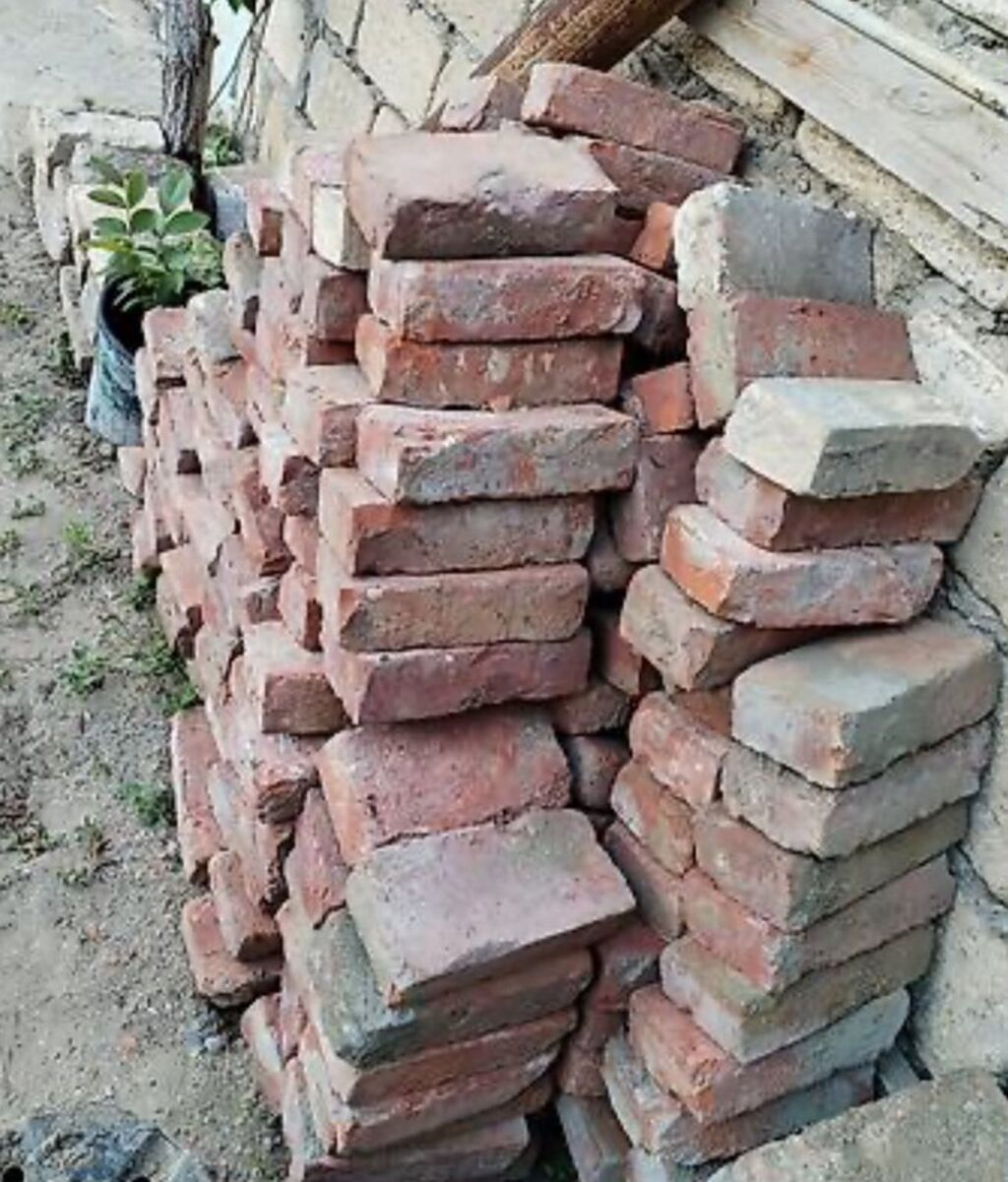 Qırmızı kərpiclər - Material: bişmiş gil (qırmızı kərpic) - Ölçü — Tikinti blokları, kərpic və panellər, Gəncə