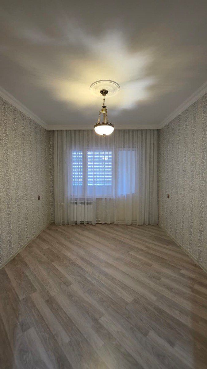 Satılır 2 otaqlı köhnə tikili 65 m² — Mənzil, Bakı (4)