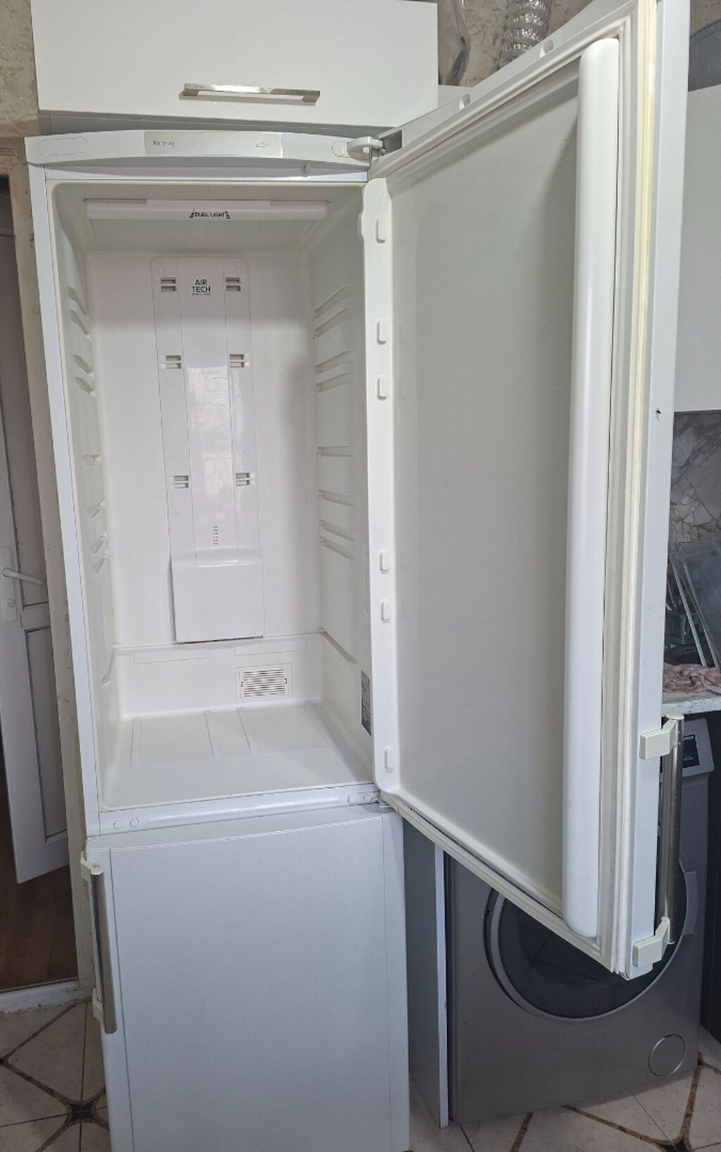Xarab 2 qapılı Hotpoint Ariston Soyuducu Satılır, rəng - Ağ — Soyuducular, Bakı (4)
