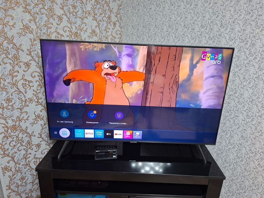 127sm 4K Samsung Smart TV – böyük ekranlı, nazik çərçivəli model — Televizorlar, Bakı (4)