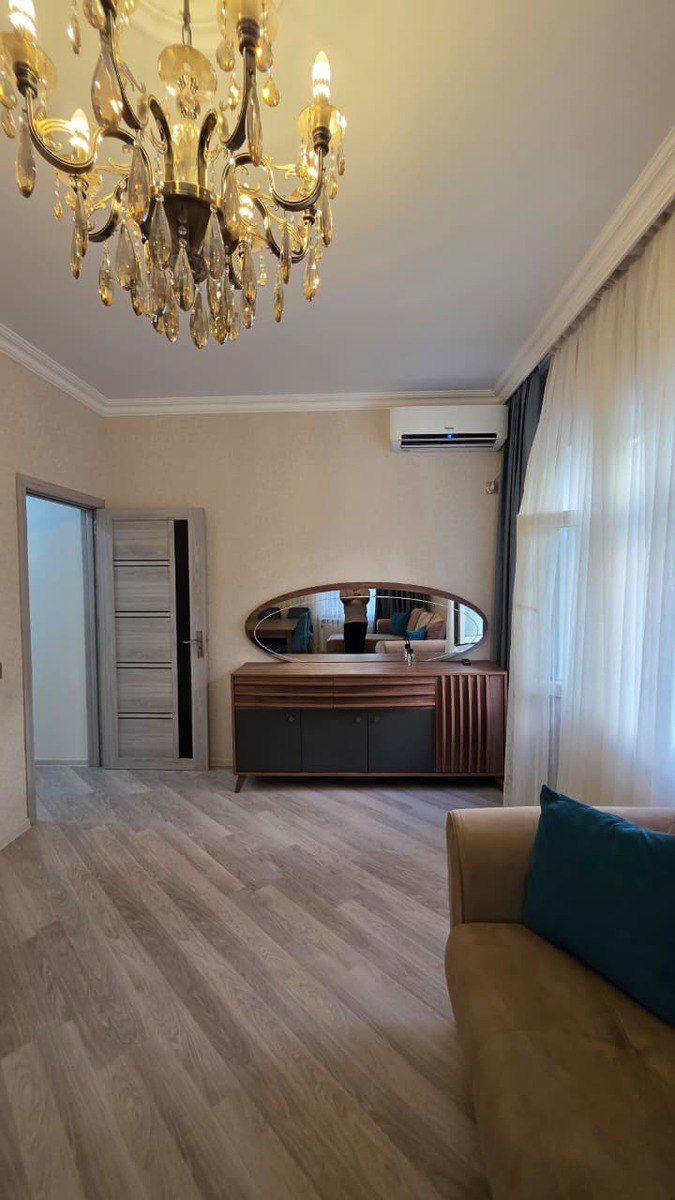 Satılır 2 otaqlı köhnə tikili 65 m² — Mənzil, Bakı (2)