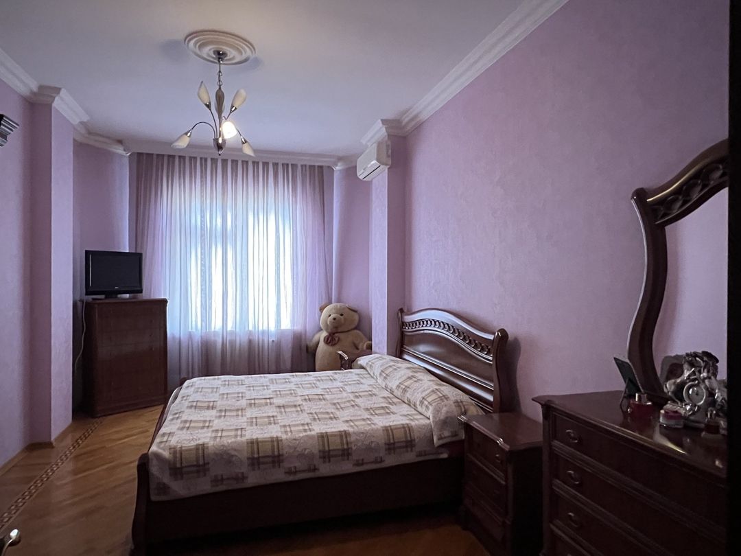 Satılır 4 otaqlı yeni tikili 191 m² — Mənzil, Bakı (7)