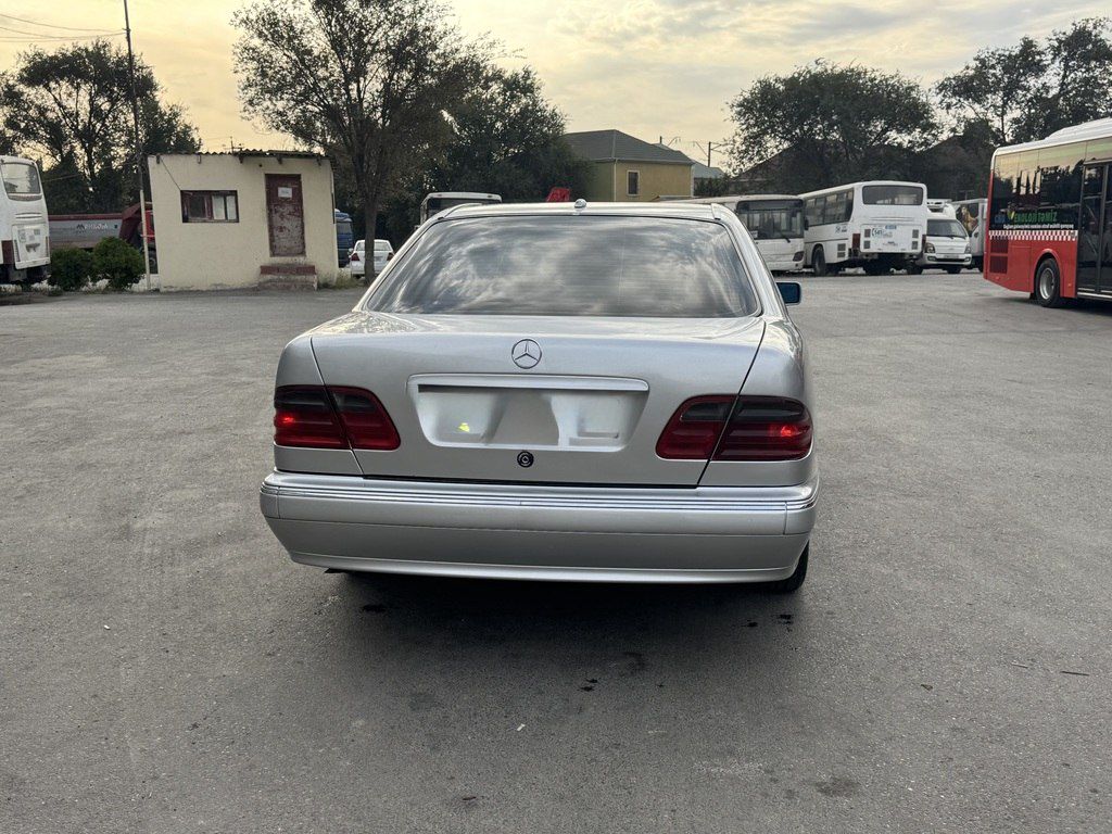 Mercedes E 280, 2.8 L, 1996 il, 117 000 km — Avtomobillər, Bakı (2)