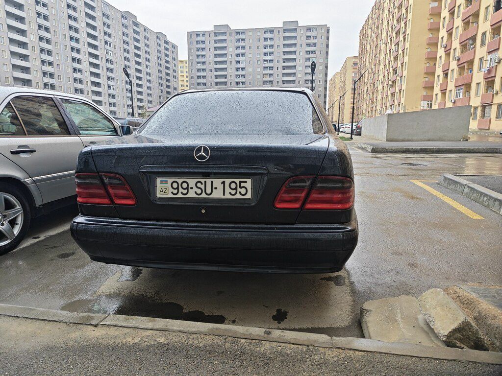 Mercedes E 230, 2.3 L, 1997 il, 500 000 km 99-SU-195 — Avtomobillər, Sumqayıt (3)