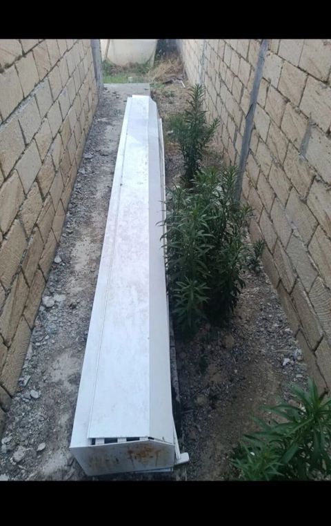 Jaluz qapi 4m 400azn qiymet sondur Şagan 0036 leli — Bakı