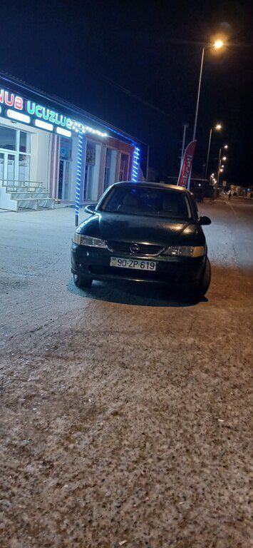 Opel Vectra, 1.6 L, 1999 il, 250 000 km — Avtomobillər, Gəncə (2)
