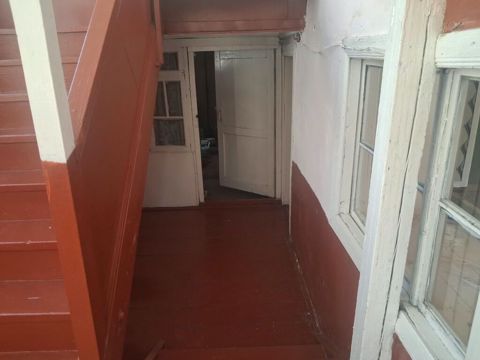 Şabran şəhərində evin 1-ci mərtəbəsi kirayəyə verilir. 4 otaqlı, geniş — Şabran