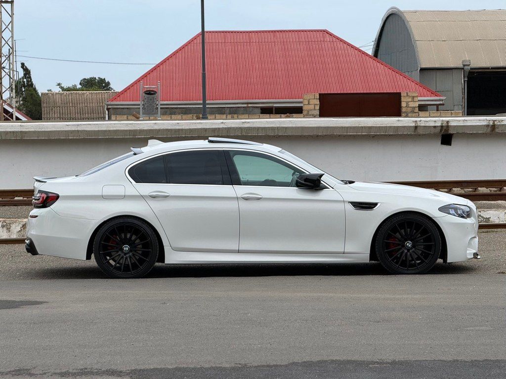BMW 528, 2.0 L, 2016 il, 160 365 km — Avtomobillər, Gəncə (6)