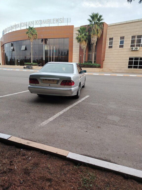 Mercedes E 220, 2.2 L, 1998 il, 321 123 km — Avtomobillər, İmişli (2)