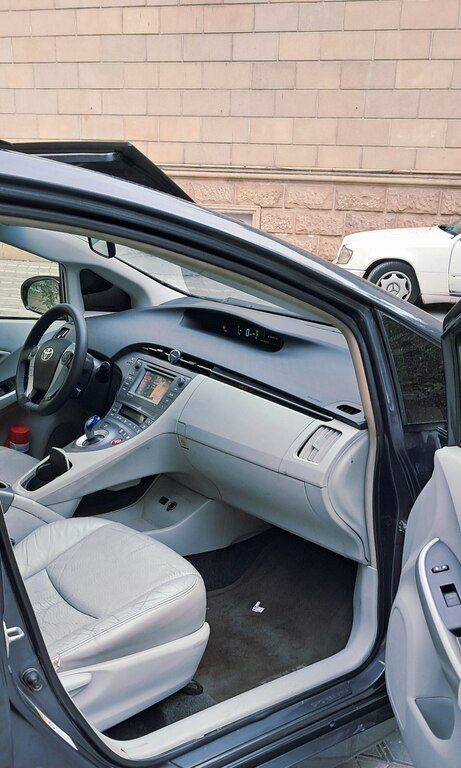 Toyota Prius, 1.8 L, 1.3 kWh, 2013 il, 264 500 km — Avtomobillər, Bakı (3)
