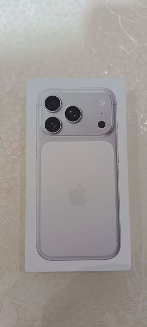 IPhone 17 Pro, 256 GB, Gümüşü, Kredit — Bakı