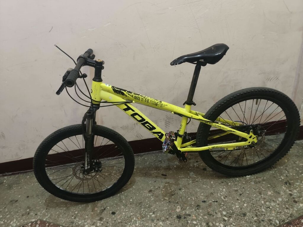 Toba dağ velosiped. arxa teker partlayıb. skorer xerabdi.oturan yer — Dağ velosipedləri, Bakı (10)
