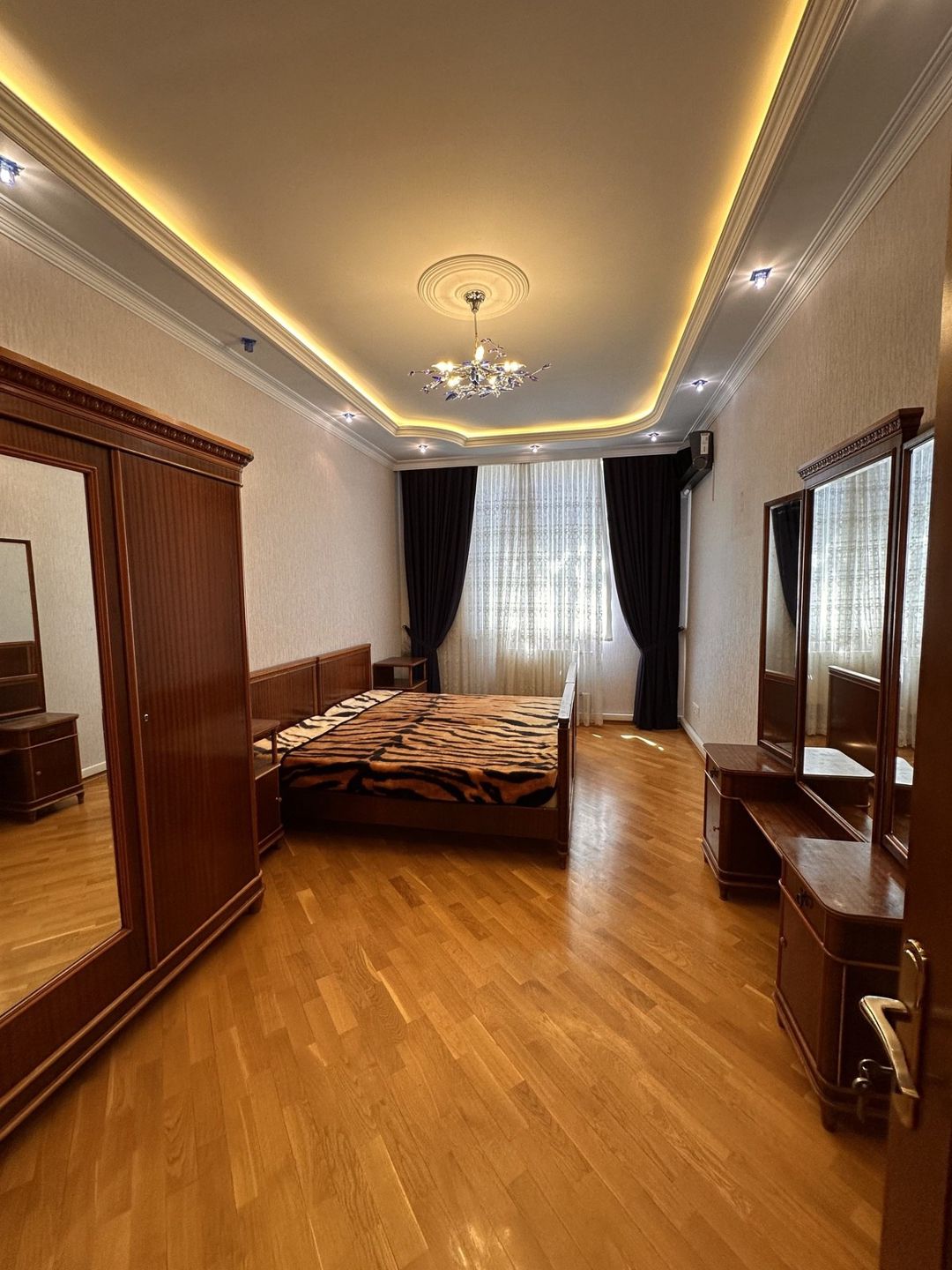 Satılır 3 otaqlı yeni tikili 140 m² — Mənzil, Bakı (7)