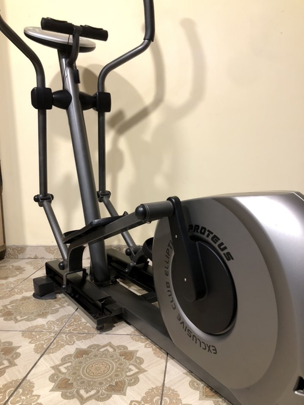 Proteus Exclusive Club – Professional Elliptik Velotrenajor (Xizək) — Digər simulyatorlar, Bakı (2)