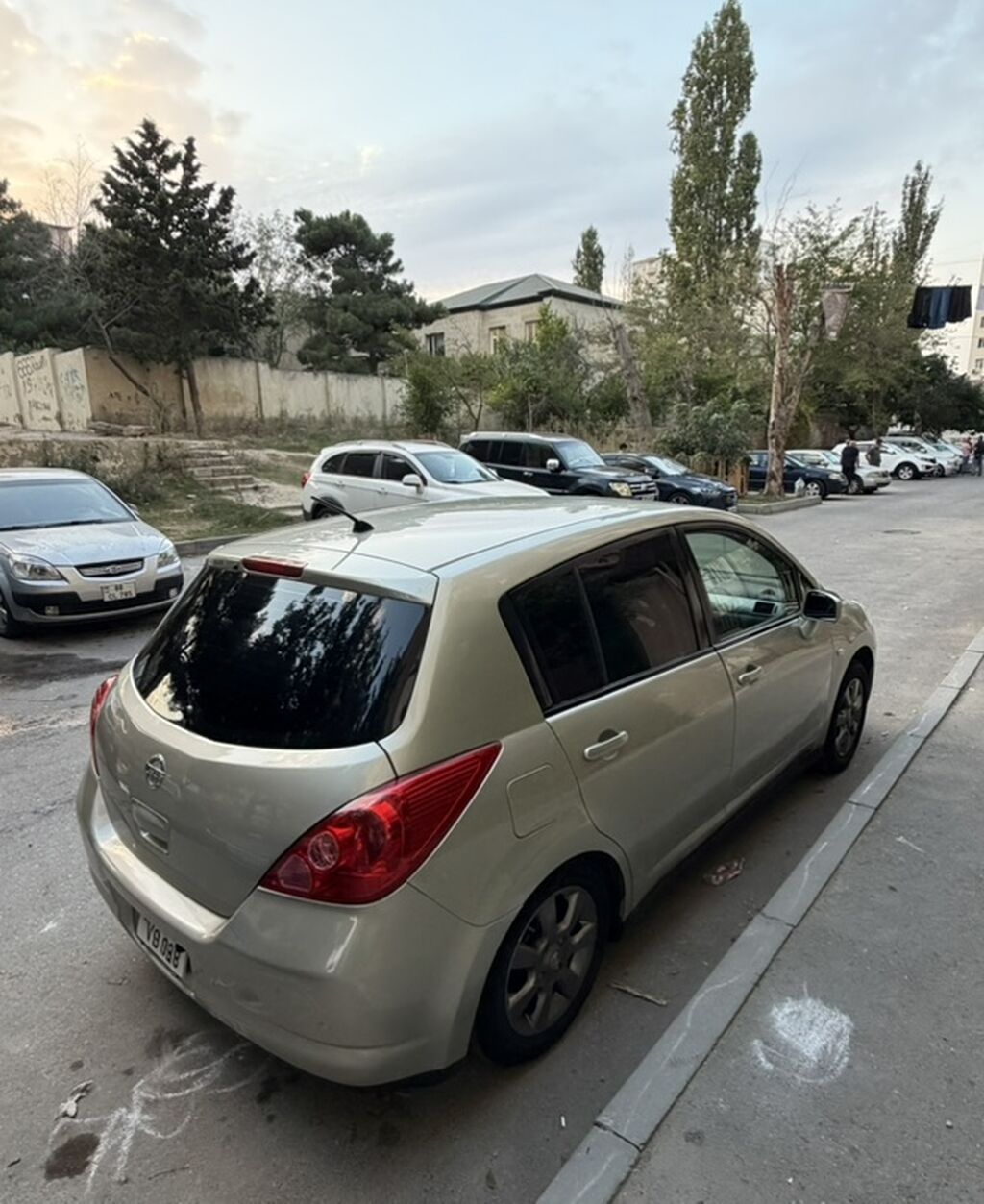 Nissan Tiida hatchback 12 ildi Bizdedi ikinci avtomobil kimi istfade — Avtomobillər, Bakı (2)
