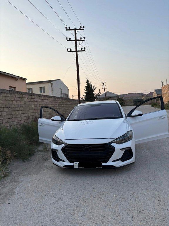 Hyundai Elantra, 1.6 L, 2018 il, 138 000 km — Avtomobillər, Bakı (2)